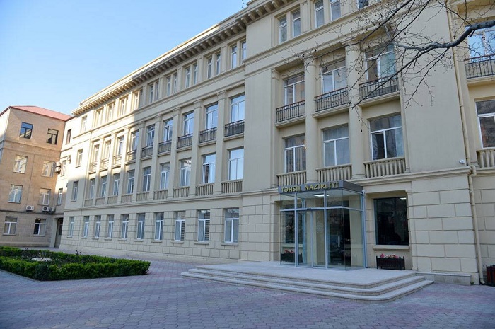 Nazirlik təkzib etdi: Müəllimlərdən məcburi pul yığılmır